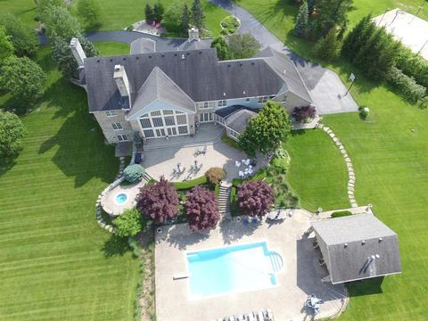 9200 Cunningham Rd, Cincinnati, OH 45243 photo 2
