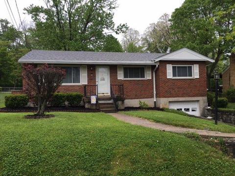 7028 Golfway Dr, Cincinnati, OH 45239 photo 1