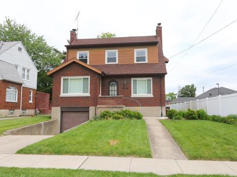1602 Clover Ln, Cincinnati, OH 45224 photo 1