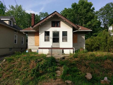 2722 Oakleaf Ave, Cincinnati, OH 45212 photo 1