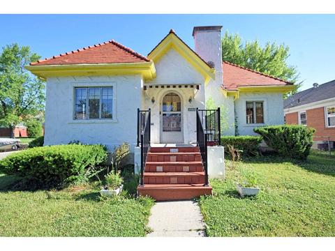 1502 Robinwood Ave, Cincinnati, OH 45237 photo 1