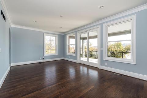 2437 Riverside Dr, Cincinnati, OH 45202 photo 6