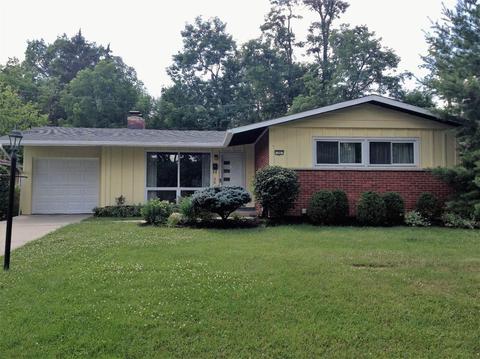 26 Hamlin Dr, Greenhills, OH 45218 photo 1
