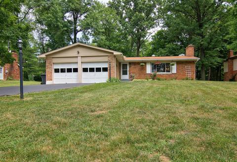 794 Oaks Dr, Cincinnati, OH 45245 photo 1