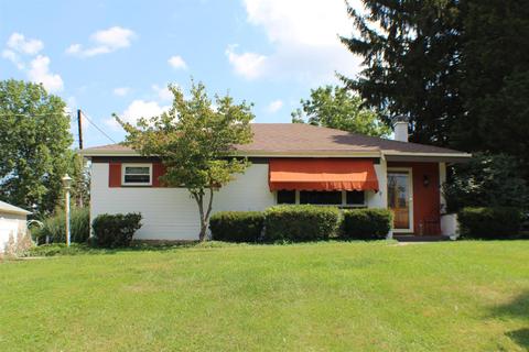 9744 Leacrest Rd, Cincinnati, OH 45215 photo 1