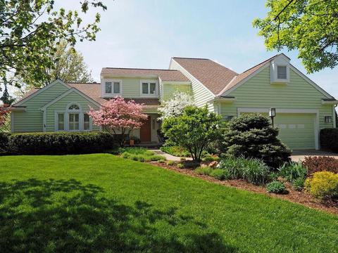 10375 Giverny Blvd, Evendale, OH 45241 photo 1