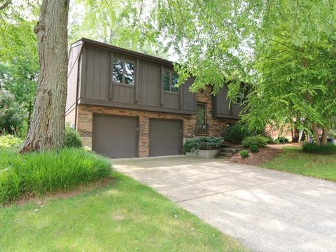 1069 White Pine Ct, Cincinnati, OH 45255 photo 1