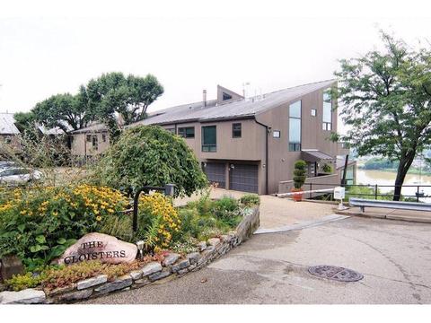 1046 Hatch St, Cincinnati, OH 45202 photo 1