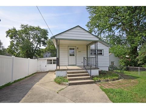 6905 Windward St, Cincinnati, OH 45227 photo 1