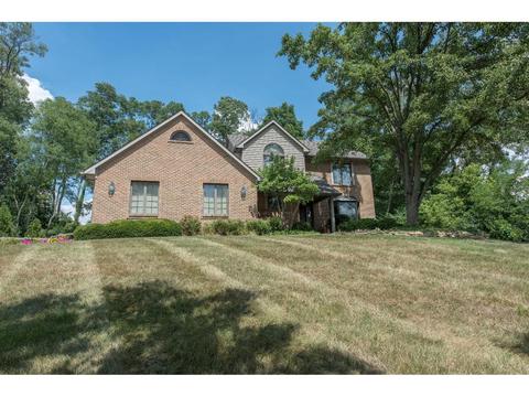 1726 Wemblywood Ct, Cincinnati, OH 45240 photo 1