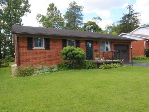 2719 Cornwall Dr, Cincinnati, OH 45231 photo 1