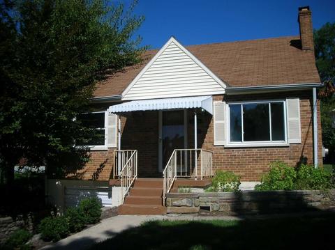 3256 Midden Cir, Cincinnati, OH 45211 photo 1