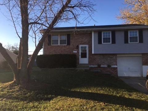 978 Harrogate Ct, Forest Park, OH 45240 photo 1