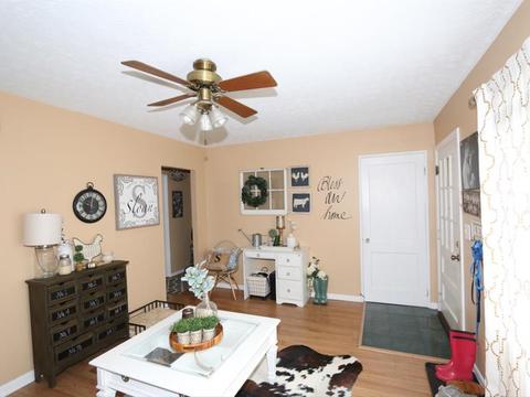 816 Corwin Ave, Hamilton, OH 45015 photo 3