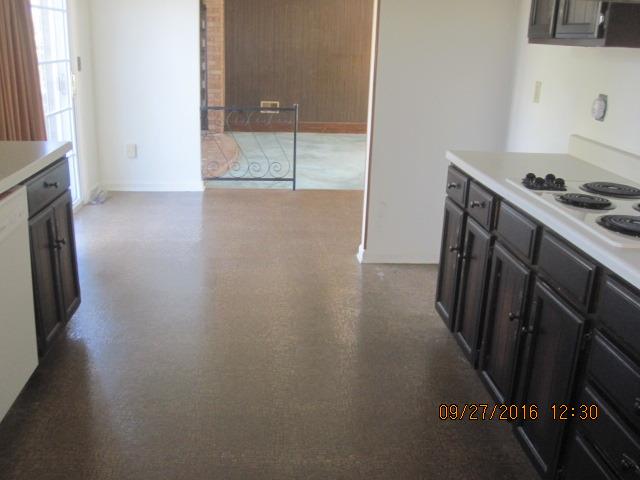 1108 Waycross Rd, Forest Park, OH 45240 photo 4