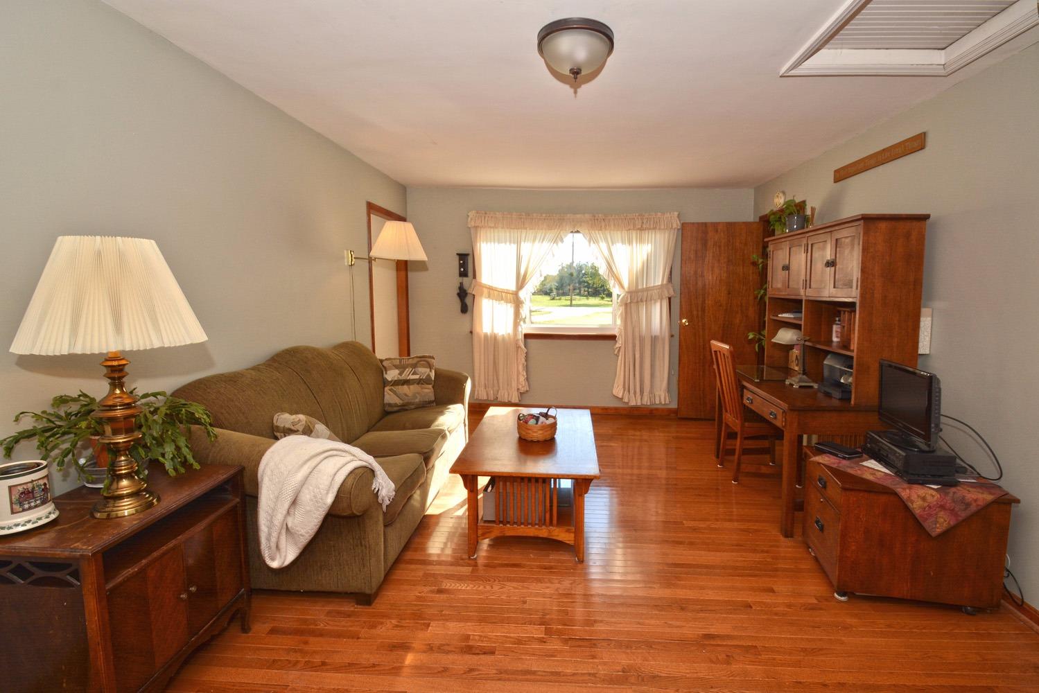 934 White Oak Rd, Cincinnati, OH 45245 photo 10