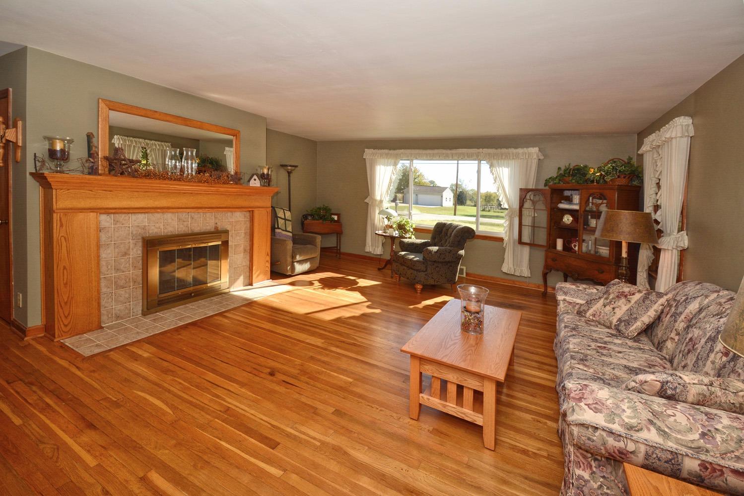 934 White Oak Rd, Cincinnati, OH 45245 photo 5