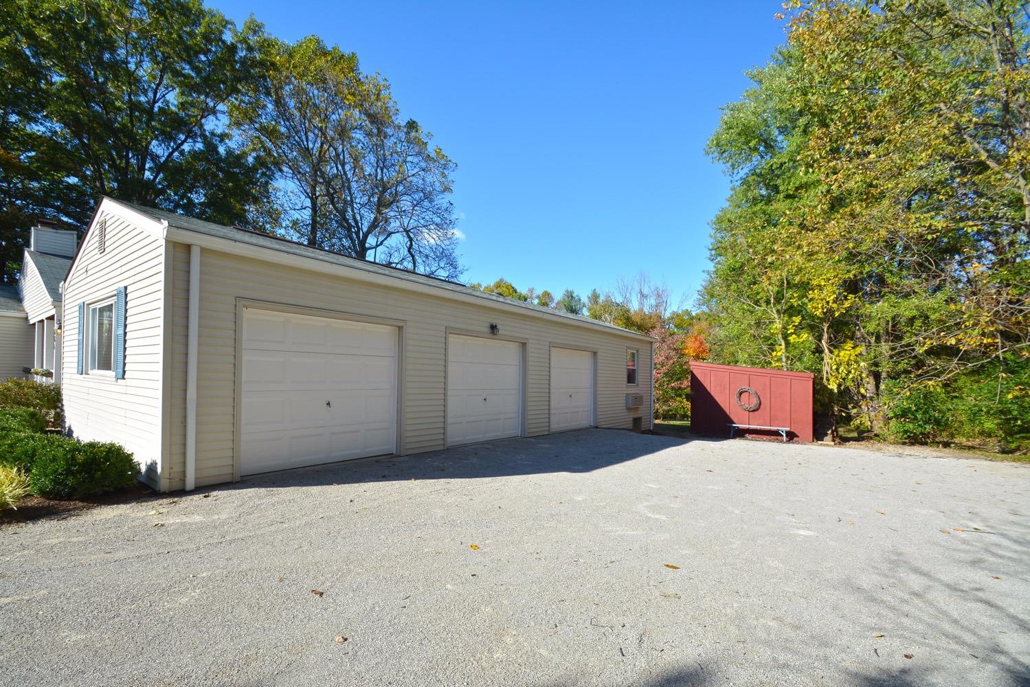934 White Oak Rd, Cincinnati, OH 45245 photo 22
