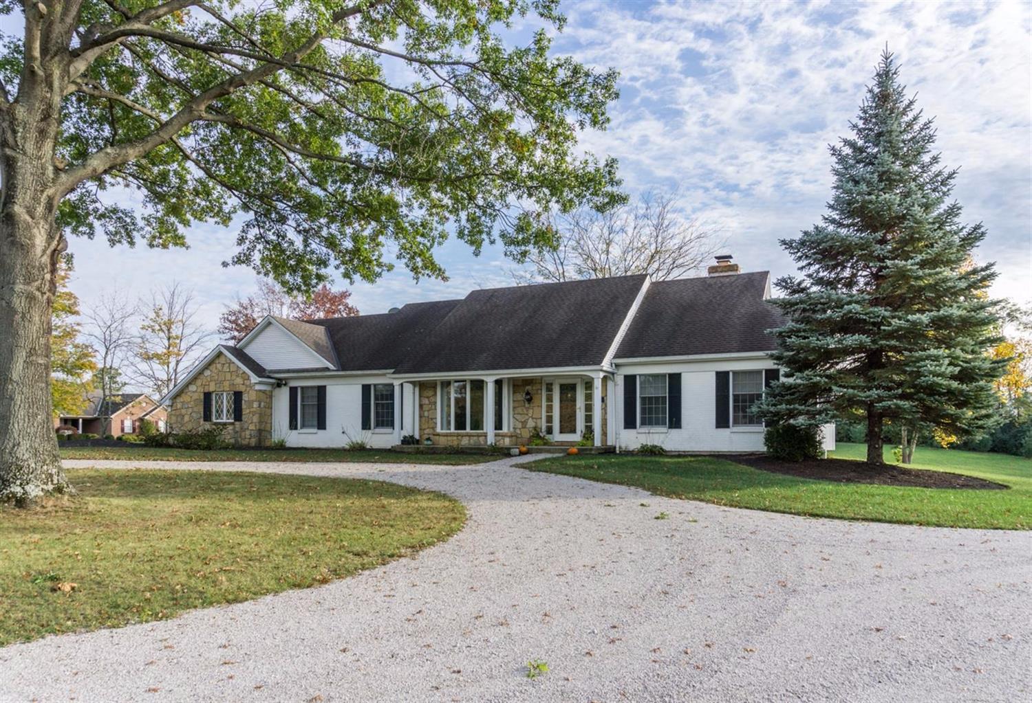 5957 Snyder Rd, Cincinnati, OH 45247 photo 1