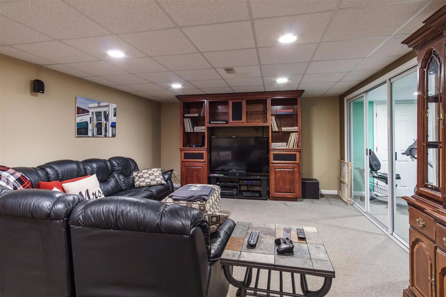 5957 Snyder Rd, Cincinnati, OH 45247 photo 14