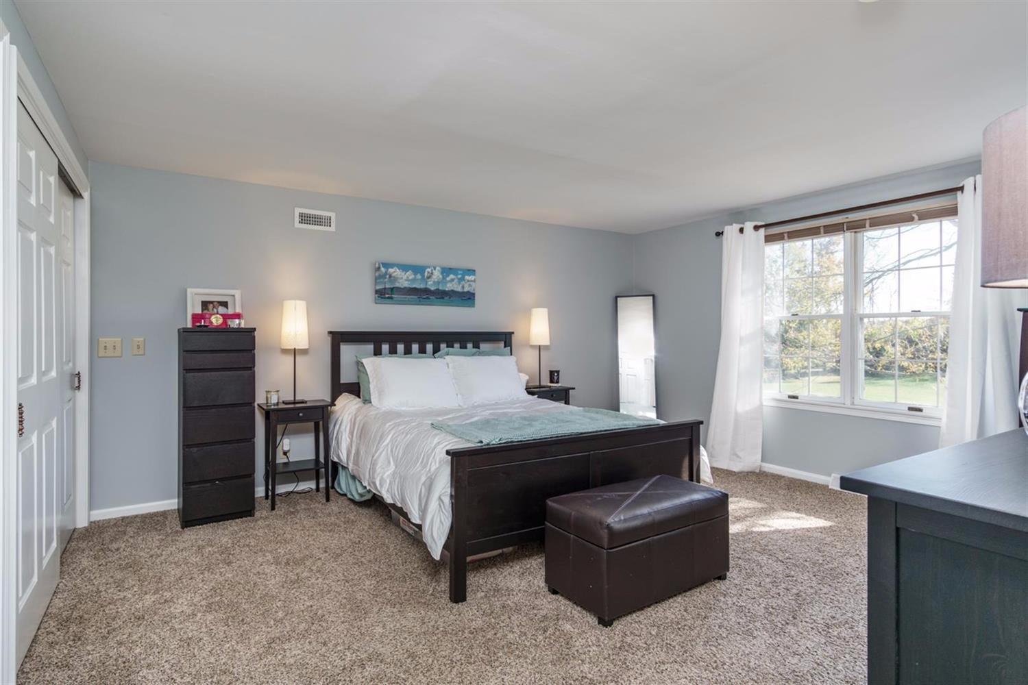 5957 Snyder Rd, Cincinnati, OH 45247 photo 4