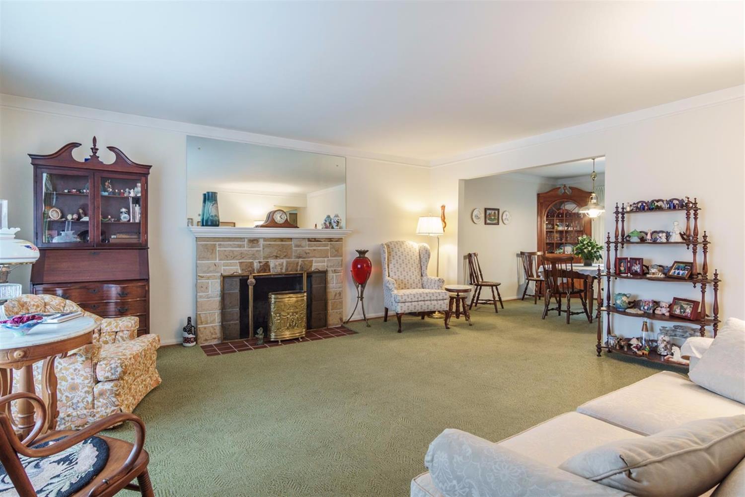 2863 Almester Dr, Cincinnati, OH 45211 photo 5