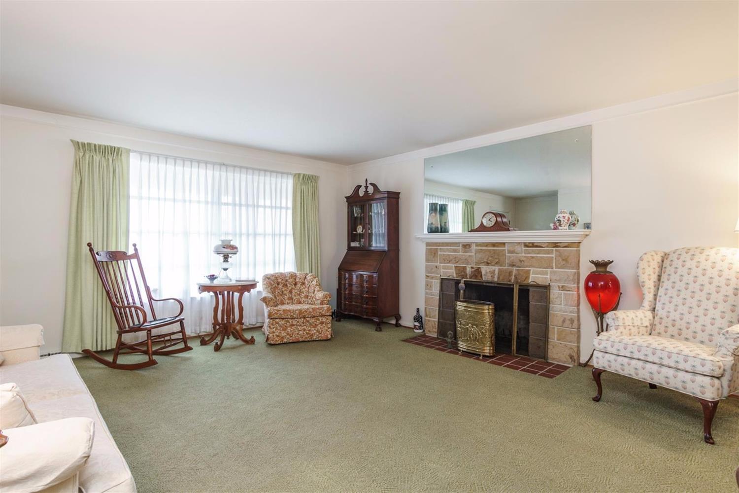 2863 Almester Dr, Cincinnati, OH 45211 photo 7