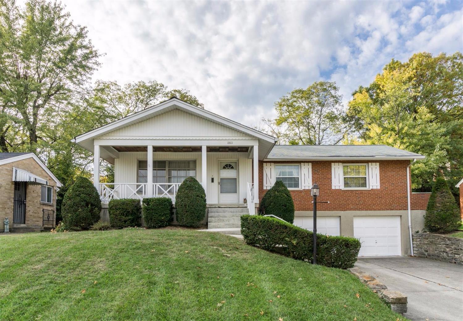 2863 Almester Dr, Cincinnati, OH 45211 photo 1