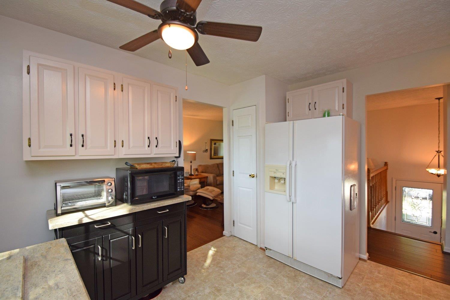 6625 Echo Ln, Cincinnati, OH 45230 photo 8