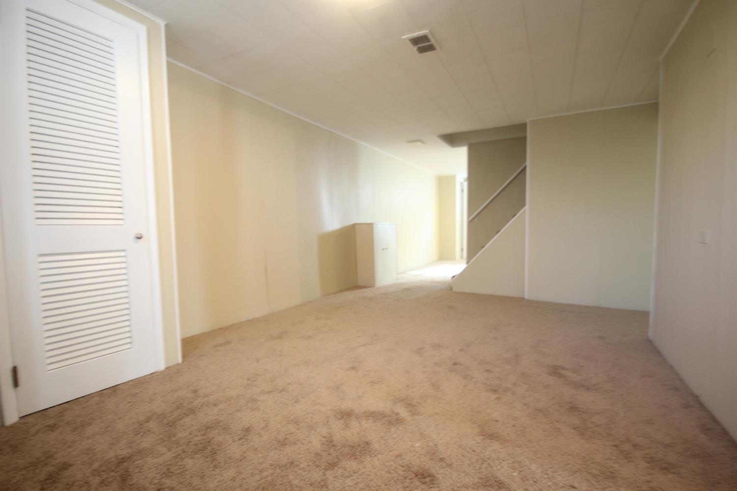 1165 Madeleine Cir, Cincinnati, OH 45231 photo 10