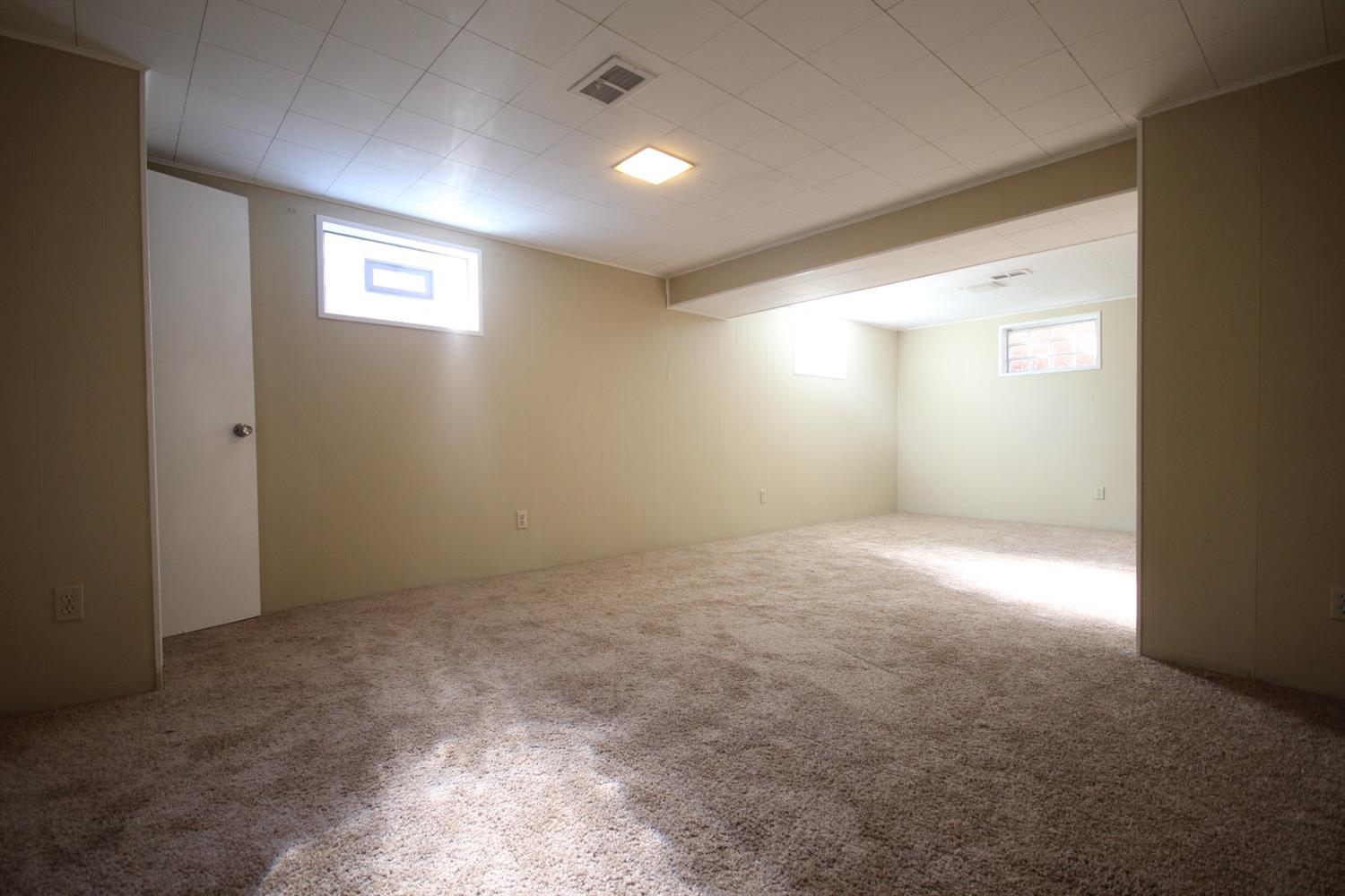 1165 Madeleine Cir, Cincinnati, OH 45231 photo 9