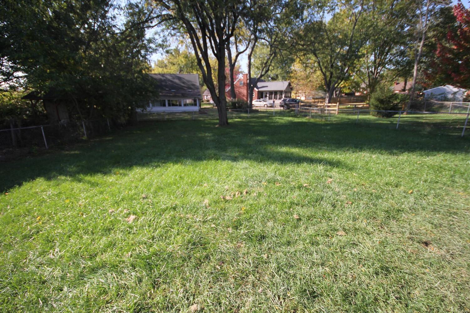 1165 Madeleine Cir, Cincinnati, OH 45231 photo 12