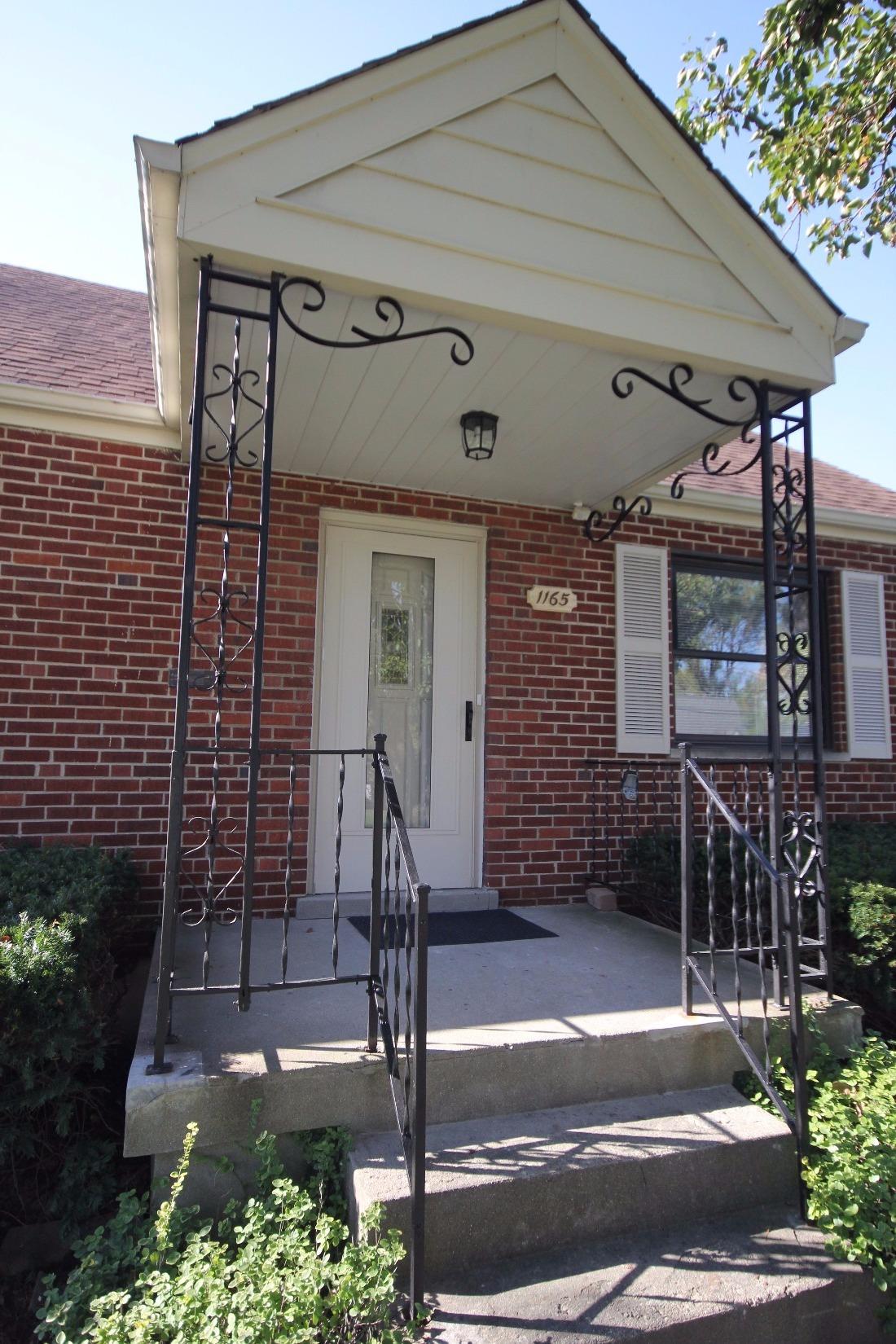 1165 Madeleine Cir, Cincinnati, OH 45231 photo 2