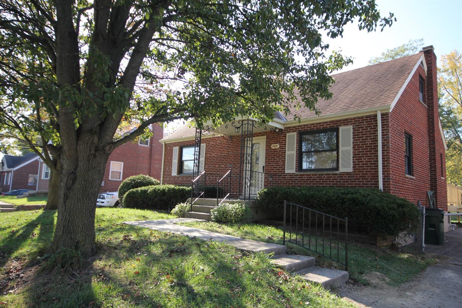 1165 Madeleine Cir, Cincinnati, OH 45231 photo 1