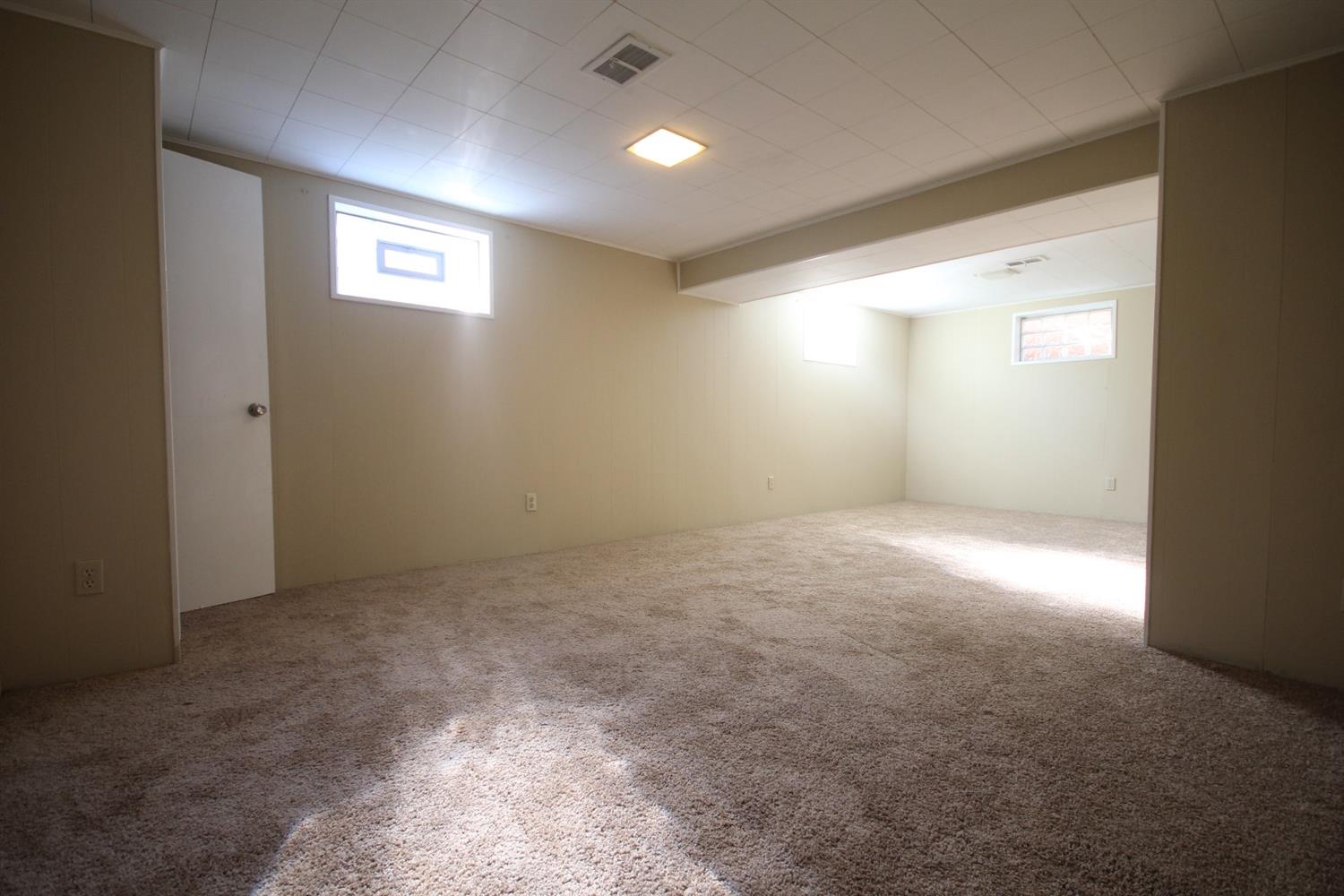 1165 Madeleine Cir, Cincinnati, OH 45231 photo 8