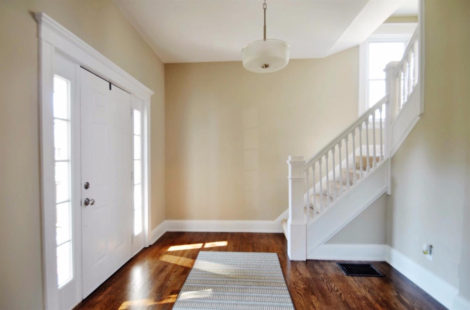 2806 Hyde Park Ave, Cincinnati, OH 45209 photo 2