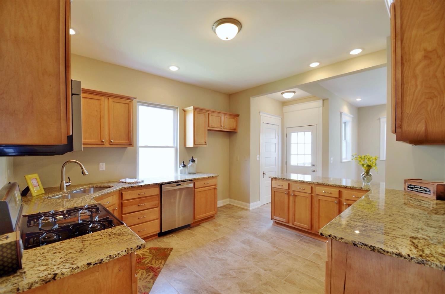 2806 Hyde Park Ave, Cincinnati, OH 45209 photo 8