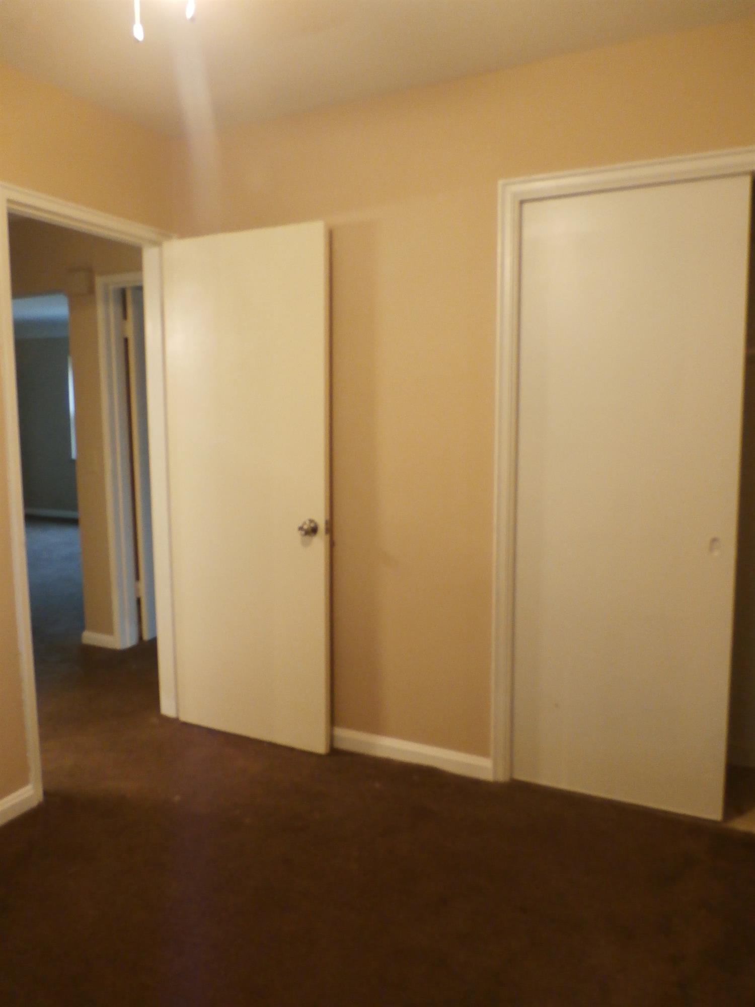1193 Hempstead Dr, Cincinnati, OH 45231 photo 6