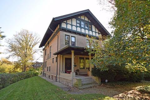 3480 Cornell Pl, Cincinnati, OH 45220 photo 1
