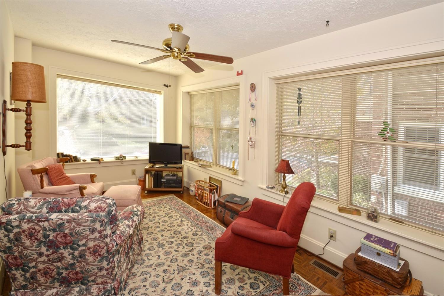 3312 Lambert Pl, Cincinnati, OH 45208 photo 5