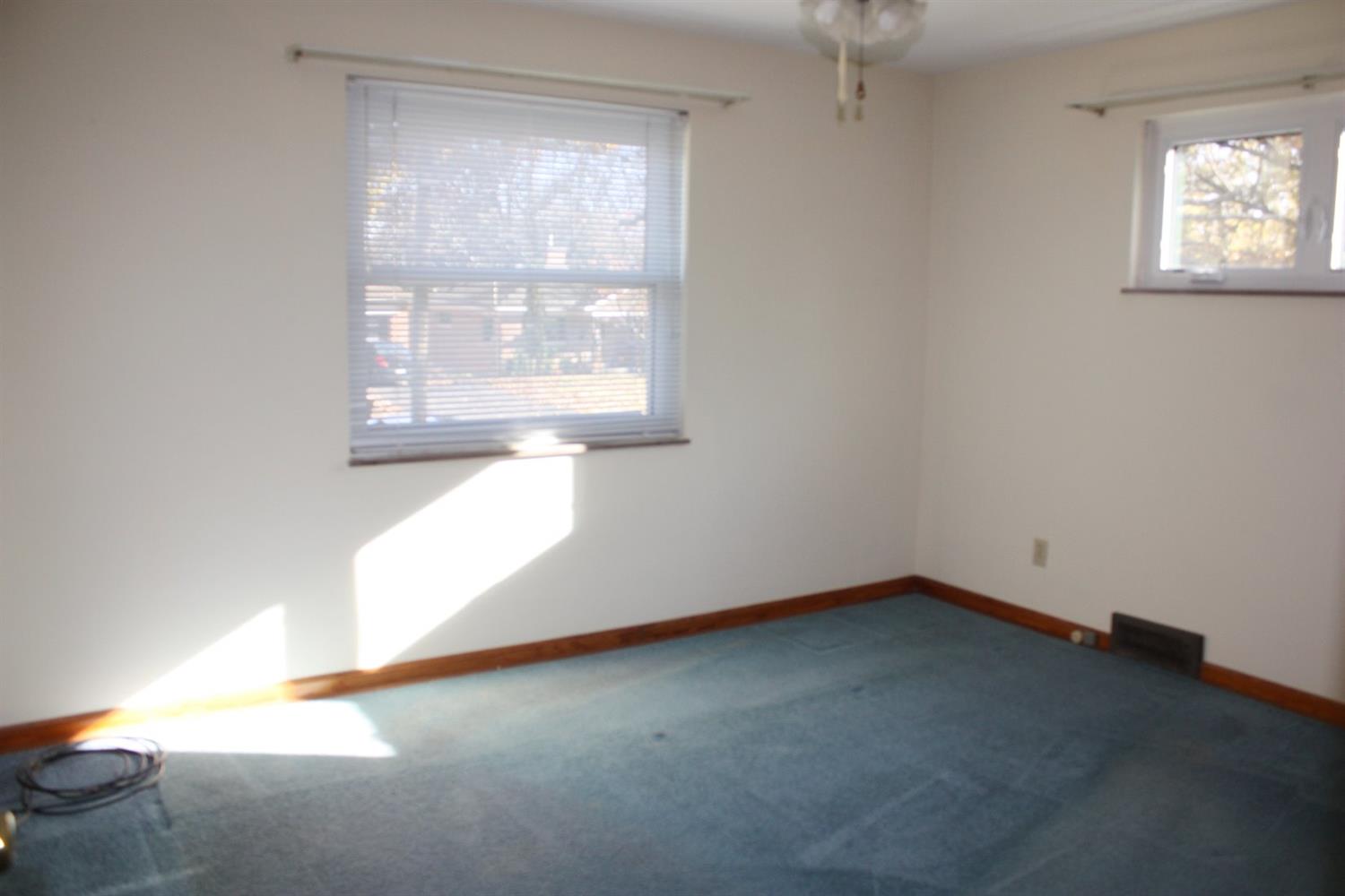 6707 Jamar Dr, North College Hill, OH 45224 photo 4