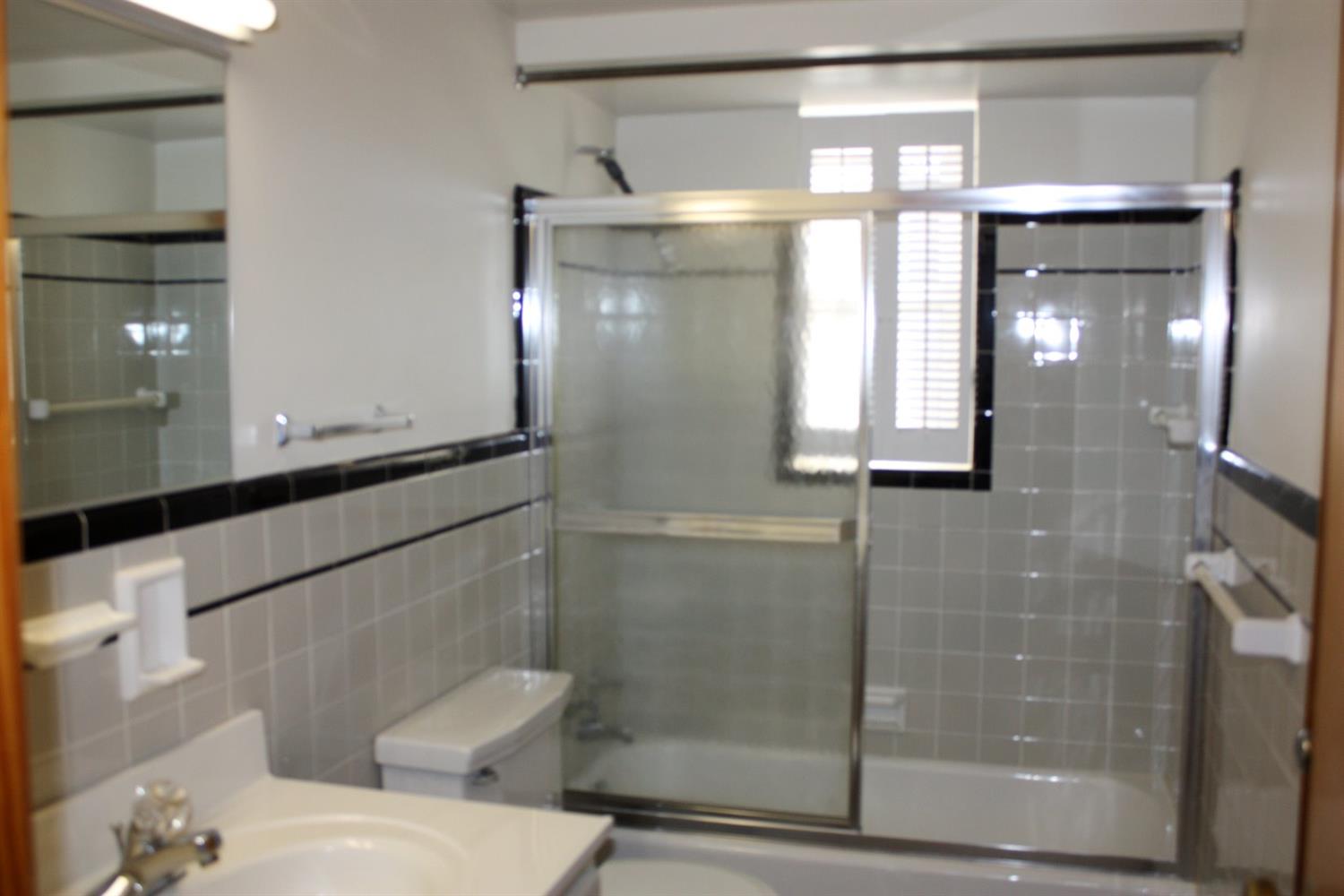 6707 Jamar Dr, North College Hill, OH 45224 photo 7