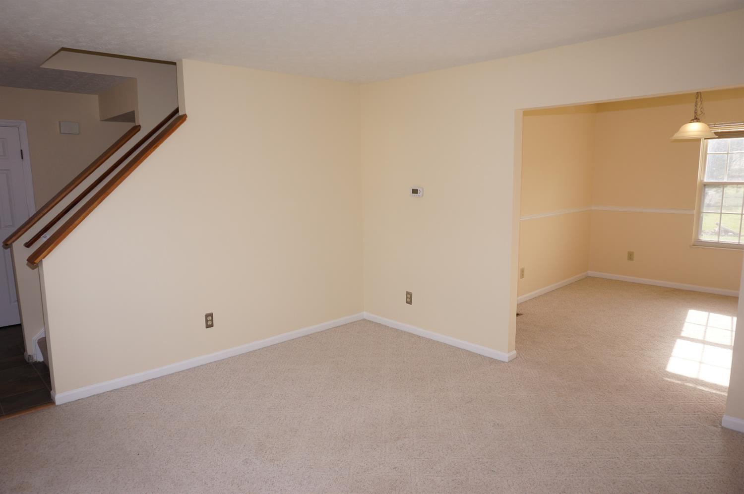 10494 Springrun Dr, Cincinnati, OH 45231 photo 5