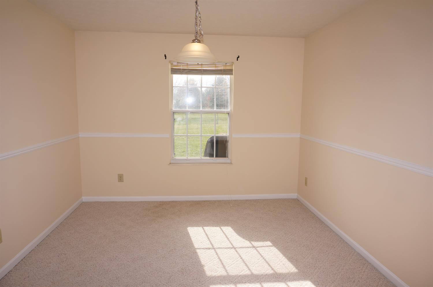 10494 Springrun Dr, Cincinnati, OH 45231 photo 3