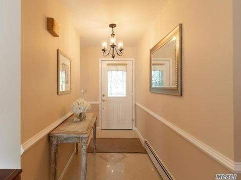 1935 Crane Ave, Cincinnati, OH 45207 photo 2
