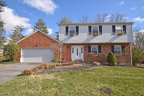 6027 Stirrup Rd, Cincinnati, OH 45244 photo 1