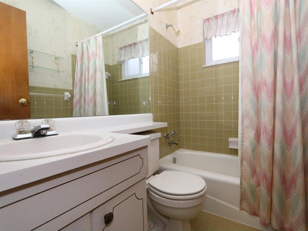 1118 Meadowind Ct, Cincinnati, OH 45231 photo 19