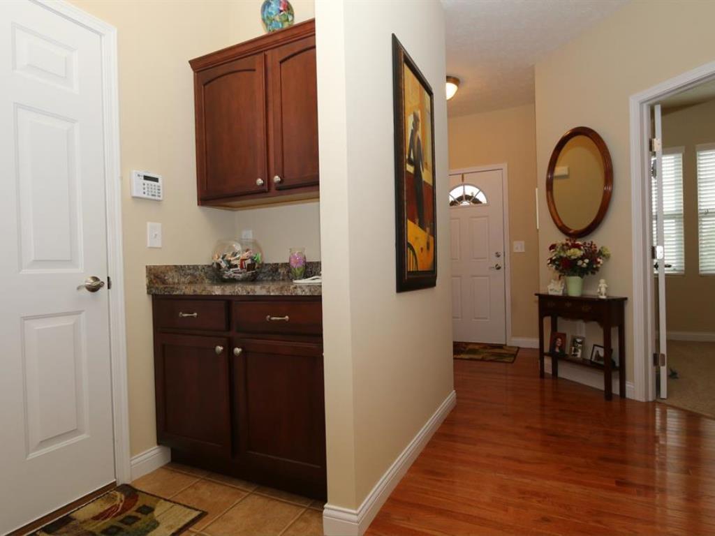 4187 Gensen Loop, Cincinnati, OH 45245 photo 3