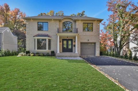 1695 Hilltree Dr, Cincinnati, OH 45255 photo 1
