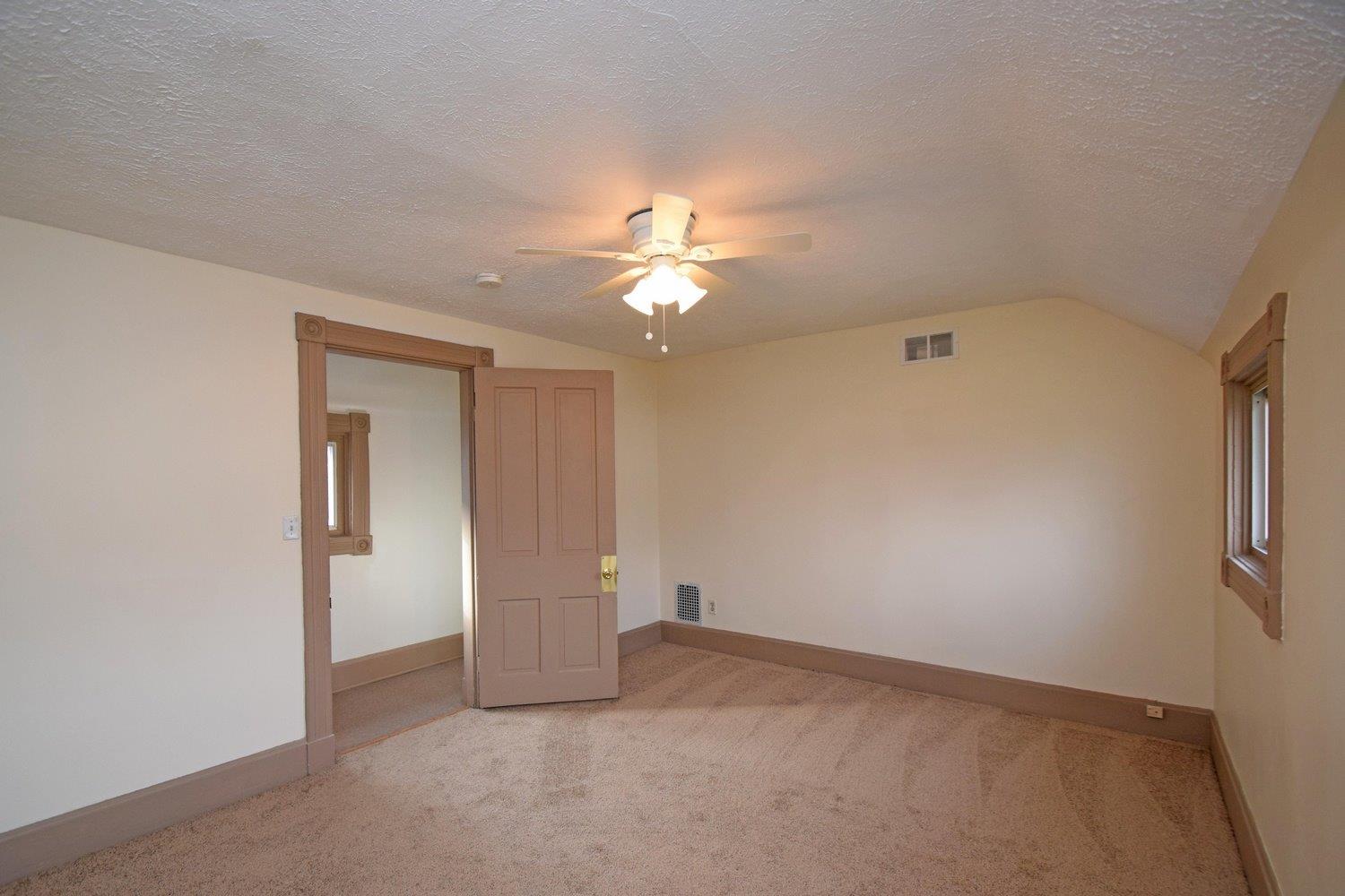 623 Orient Ave, Cincinnati, OH 45232 photo 15
